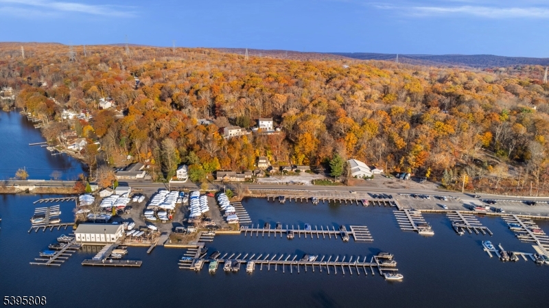 LAKE HOPATCONG PROSPECT POI - Land
