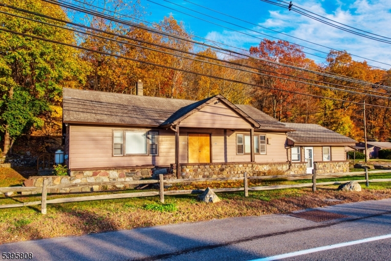 LAKE HOPATCONG PROSPECT POI - Land