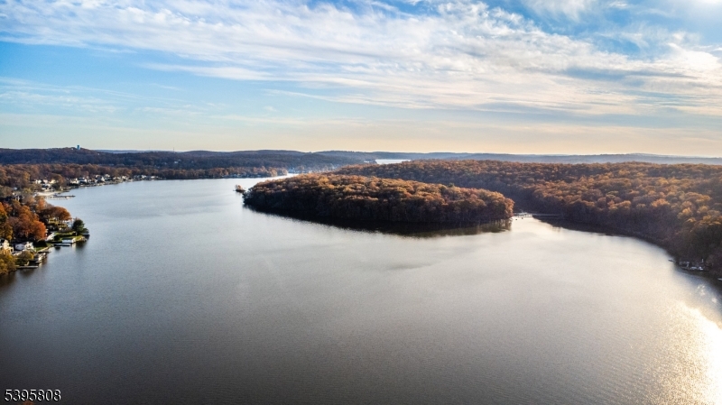 LAKE HOPATCONG PROSPECT POI - Land