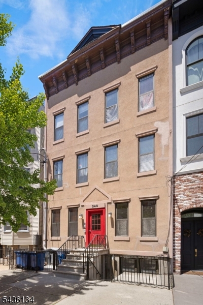 Condo - Residential