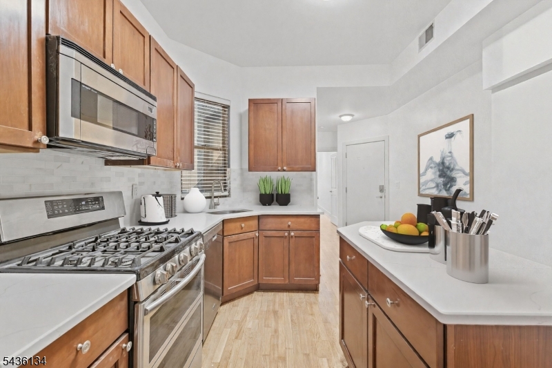 Condo - Residential