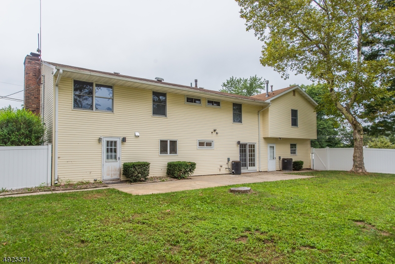 KENDALL PARK - Residential