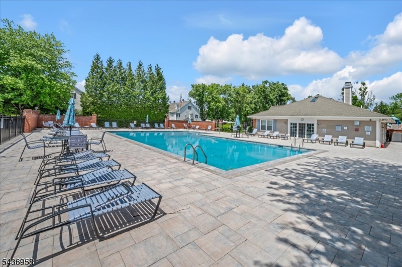 Glenbrooke - Residential