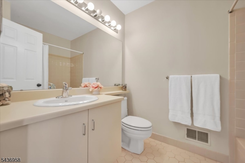 Glenbrooke - Residential