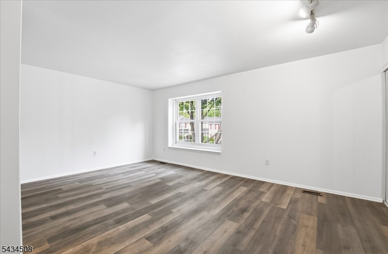 Deer Run Golf and Tennis - Residential