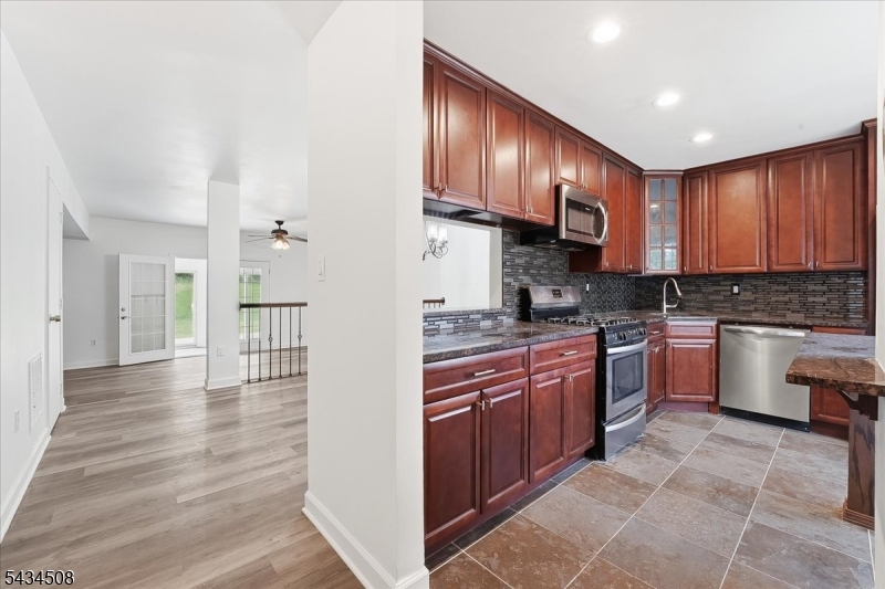 Deer Run Golf and Tennis - Residential