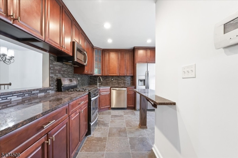 Deer Run Golf and Tennis - Residential