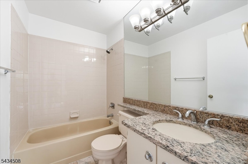 Deer Run Golf and Tennis - Residential