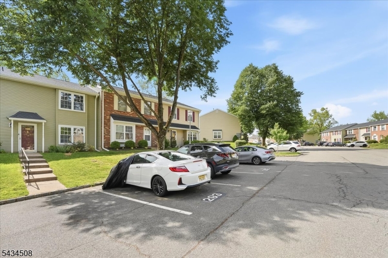 Deer Run Golf and Tennis - Residential