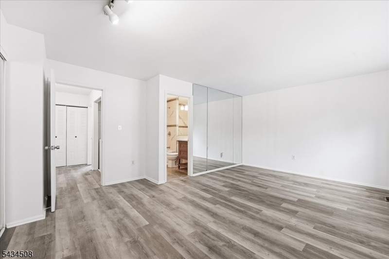 Deer Run Golf and Tennis - Residential