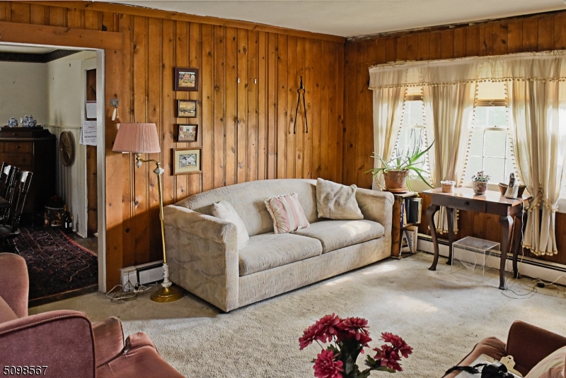 Motivate Seller....Cozy, Warm. Great starter dream home with Mountain Lakes school system, 2/3 bed room, 2 full bathroom. So much fun - hiking, beach, lake. Lots community activities year around. So much to discover and enjoy.  Motivate sellers. Easy access highway Rt 46, Rt 80, Rt 287, Rt 10