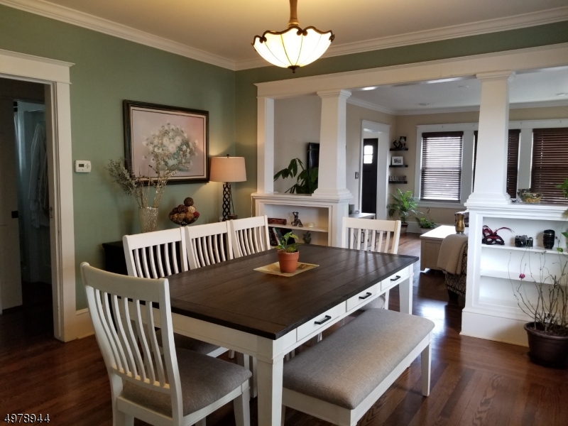 IN TOWN - Residential Income