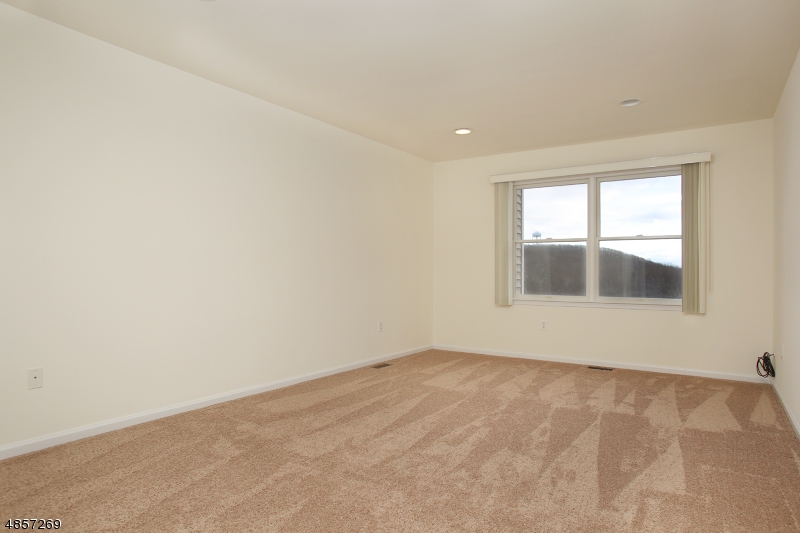 Glenmont Commons - Residential