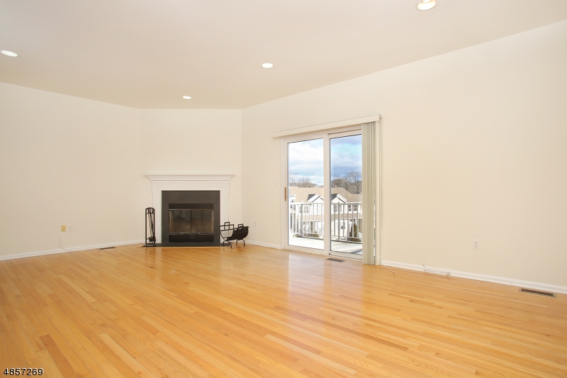 Glenmont Commons - Residential