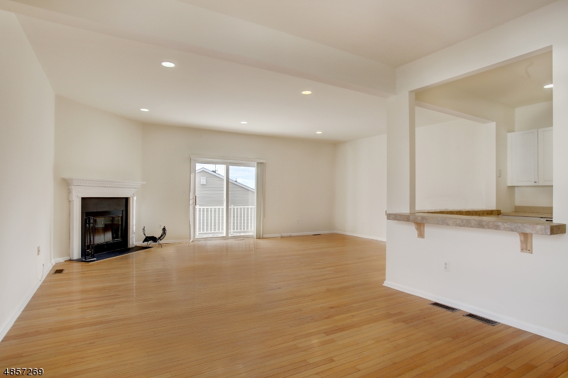Glenmont Commons - Residential