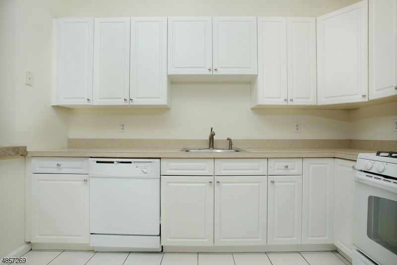 Glenmont Commons - Residential