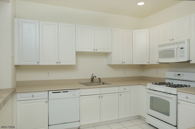 Glenmont Commons - Residential