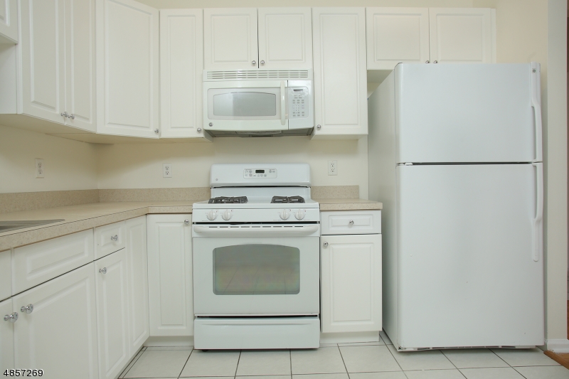 Glenmont Commons - Residential