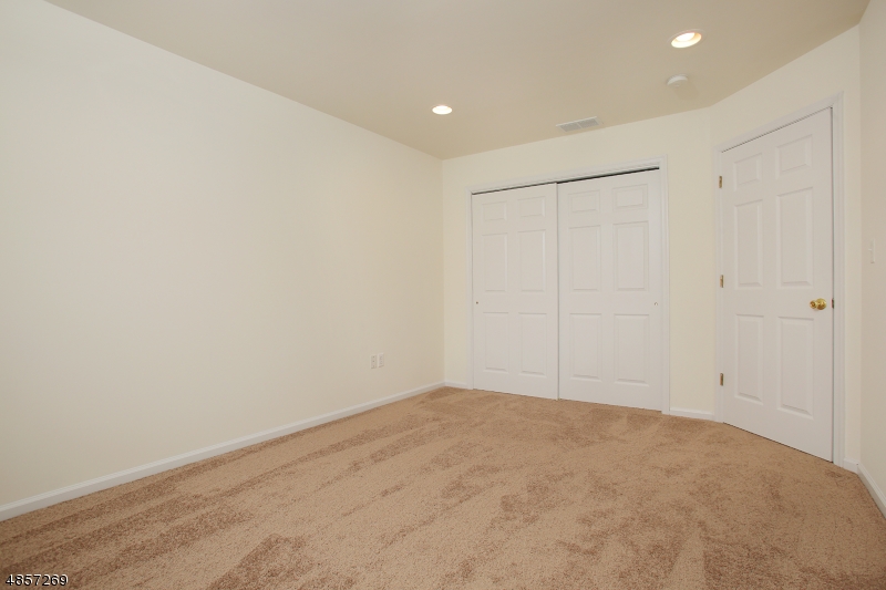 Glenmont Commons - Residential
