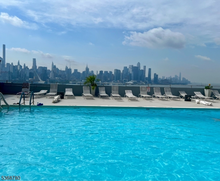Tower West - Residential