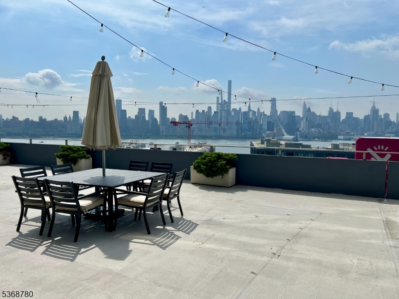 Tower West - Residential
