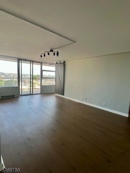 Tower West - Residential