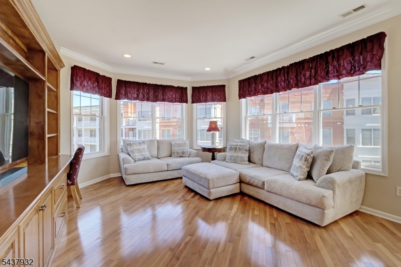 The Pointe - Residential