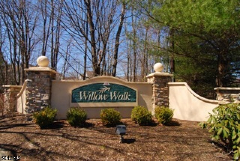 WILLOW WALK - Residential