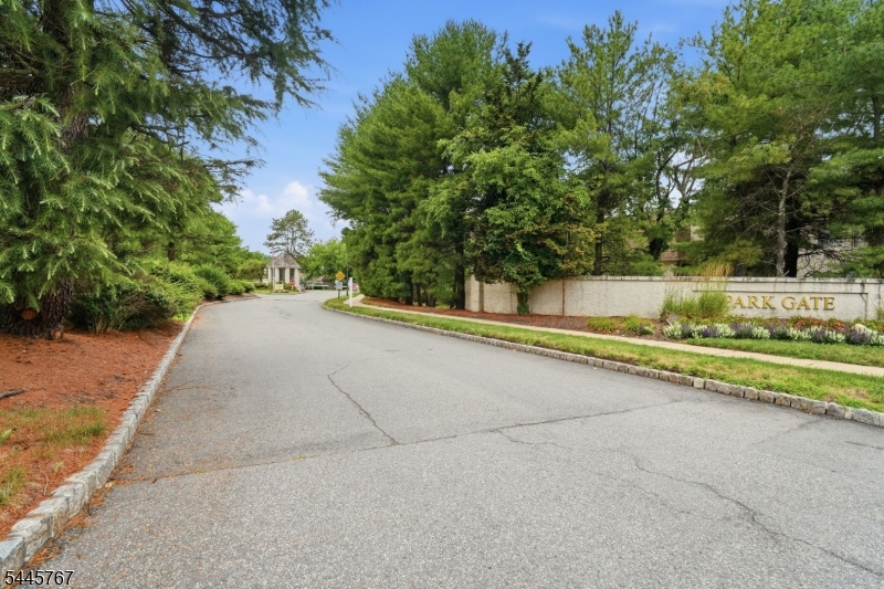 PARK GATE - Residential