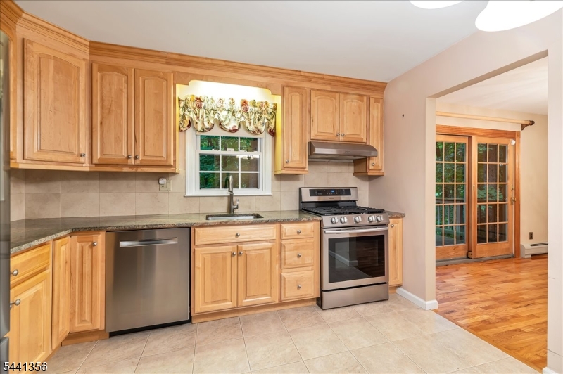 Skyline Lakes - Residential