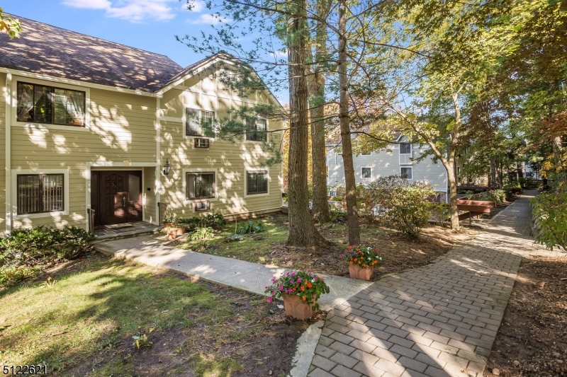 FOXWOOD - Residential