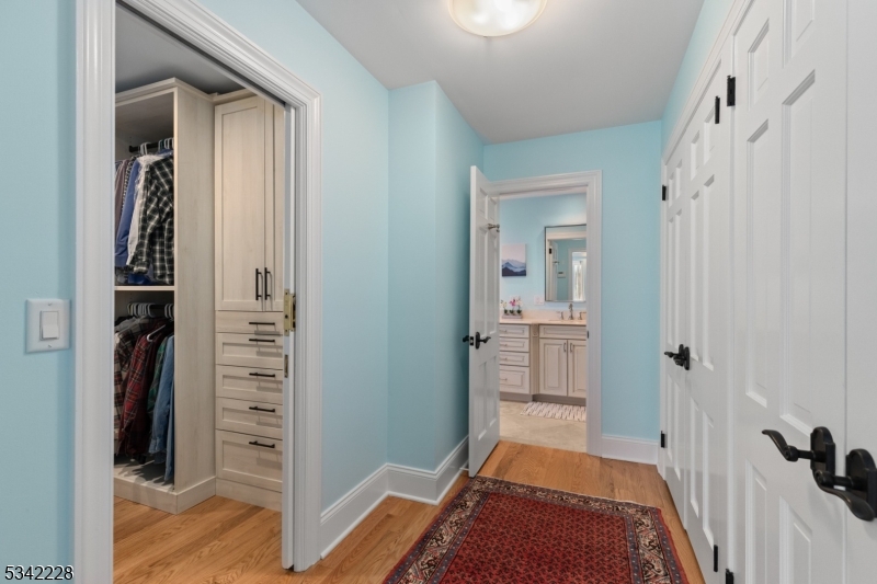 Washington Coner - Residential