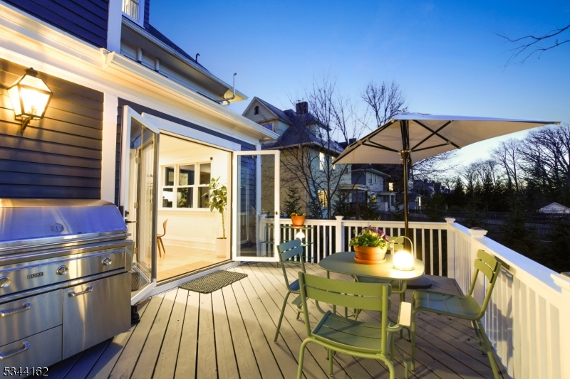 Walnut Street - Residential