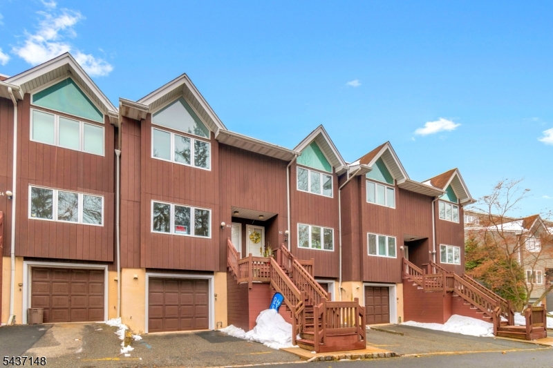 Essex Green Villas - Residential