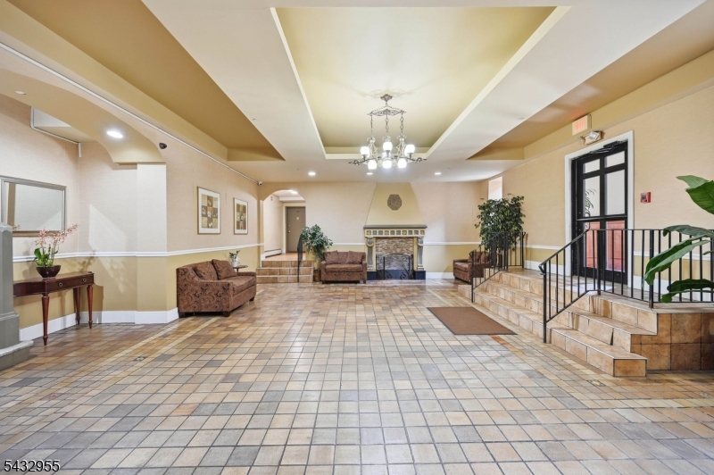 Parc West Condominium Assoc - Residential