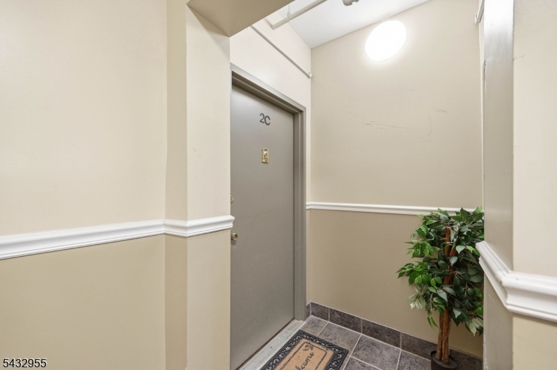 Parc West Condominium Assoc - Residential