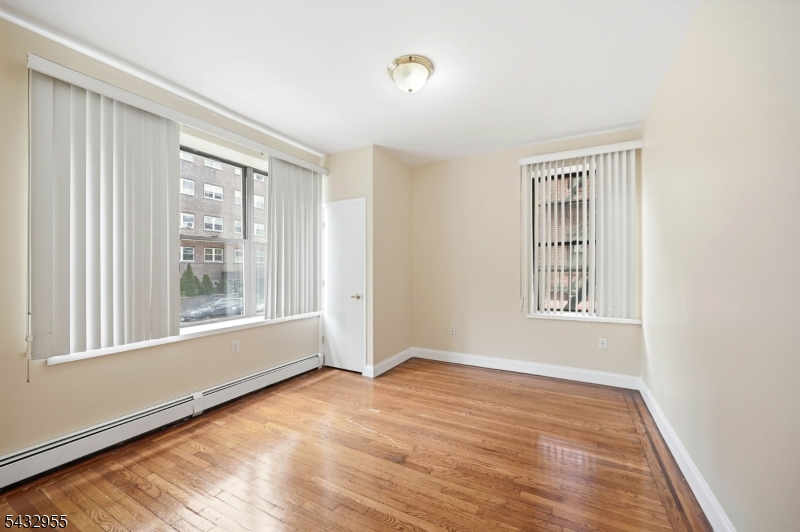 Parc West Condominium Assoc - Residential