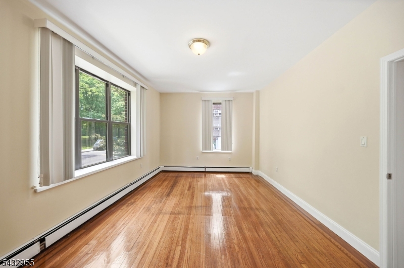 Parc West Condominium Assoc - Residential