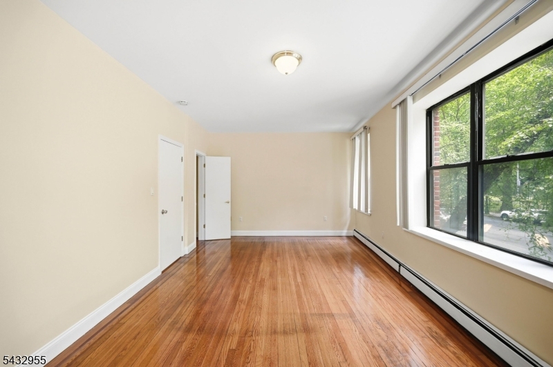 Parc West Condominium Assoc - Residential
