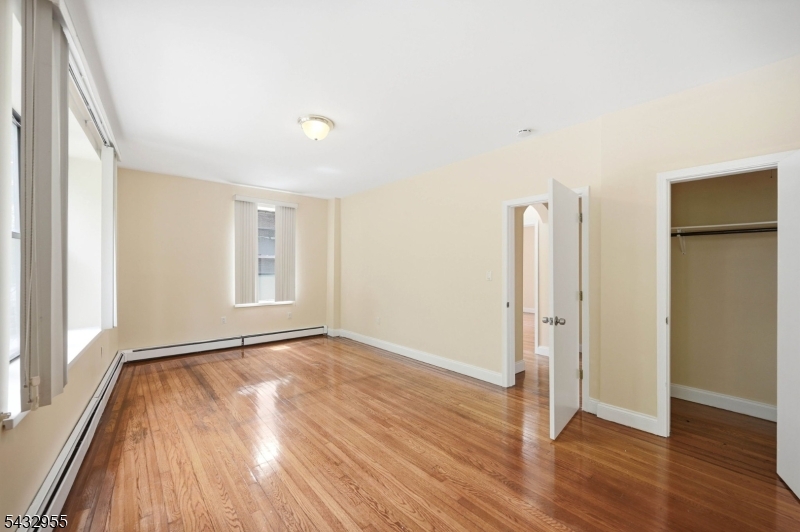 Parc West Condominium Assoc - Residential