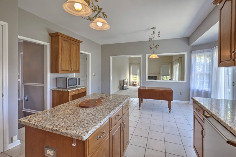WELLINGTON KNOLLS - Residential