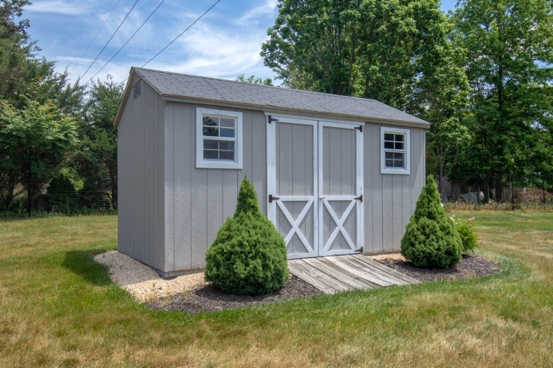 WELLINGTON KNOLLS - Residential