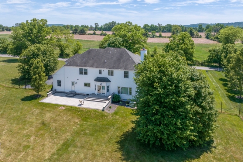 WELLINGTON KNOLLS - Residential