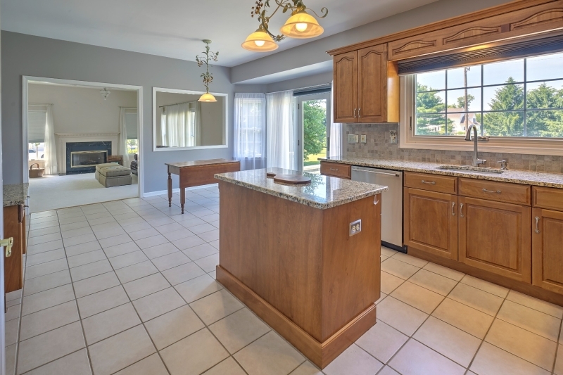 WELLINGTON KNOLLS - Residential