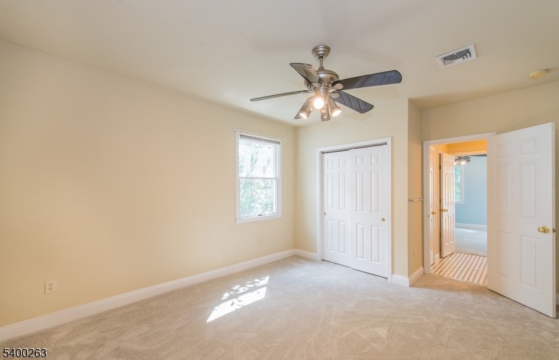 Apartment - Residential Lease
