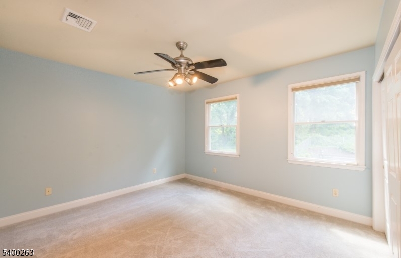 Apartment - Residential Lease