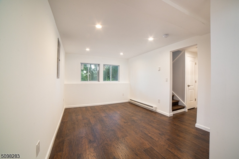 BUDD LAKE - Residential