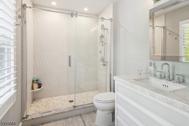 NOTTINGHAM ESTATES - Residential