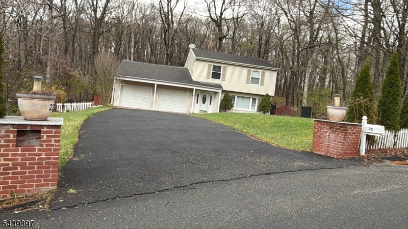 Barry Lakes - Residential