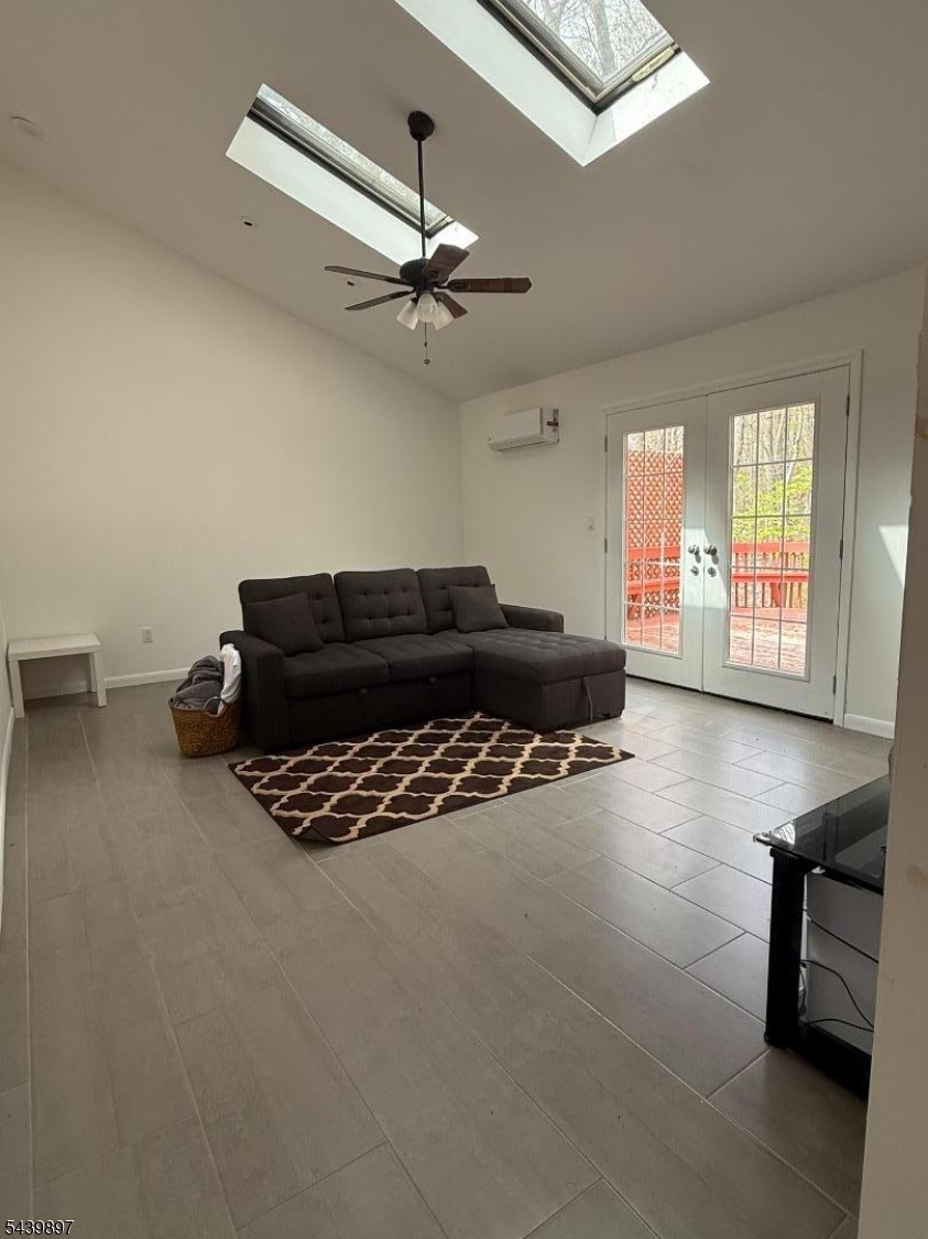 Barry Lakes - Residential